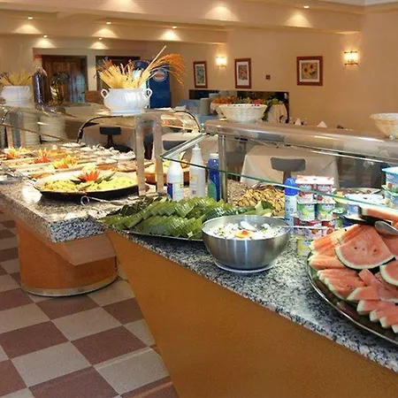 Agaro Hotel