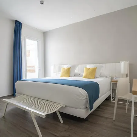 Hotel Agaro 4*