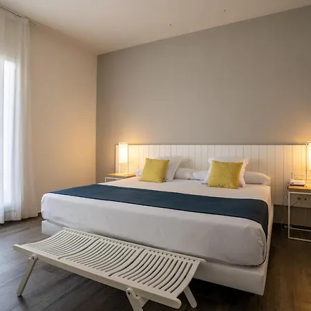 Agaro Hotel 4*