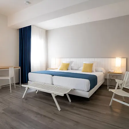 Agaro Hotel