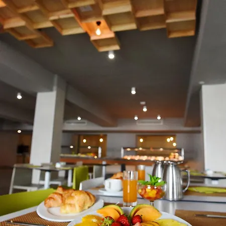 Hotel Agaro 4*