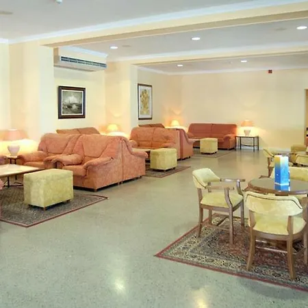 Agaro Hotel 4*